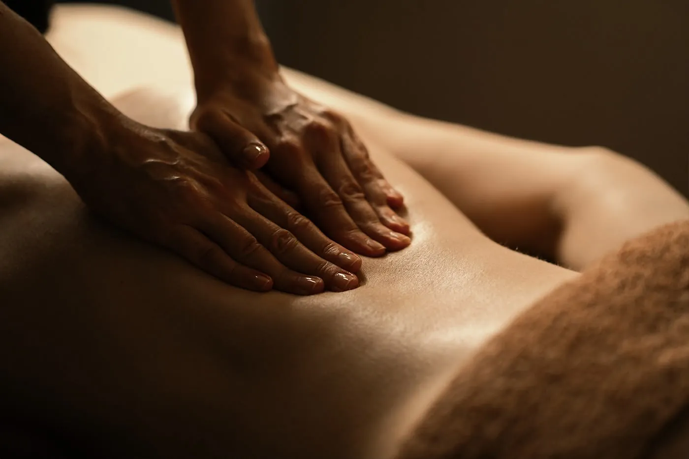 Nacken- und Schultermassage bei Massagepoint Frankfurt